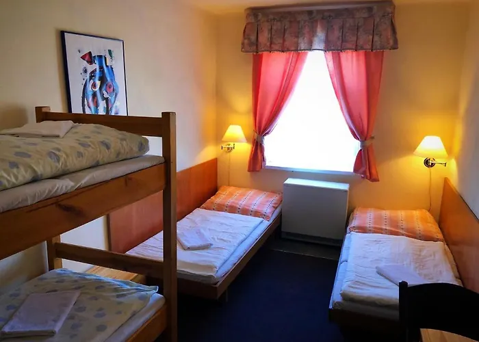 Na Pracharne Lodge *