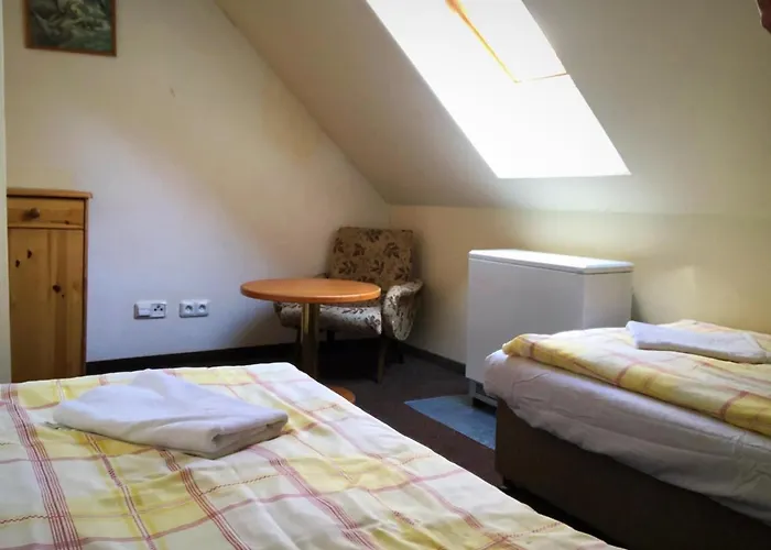 山林小屋 Na Pracharne